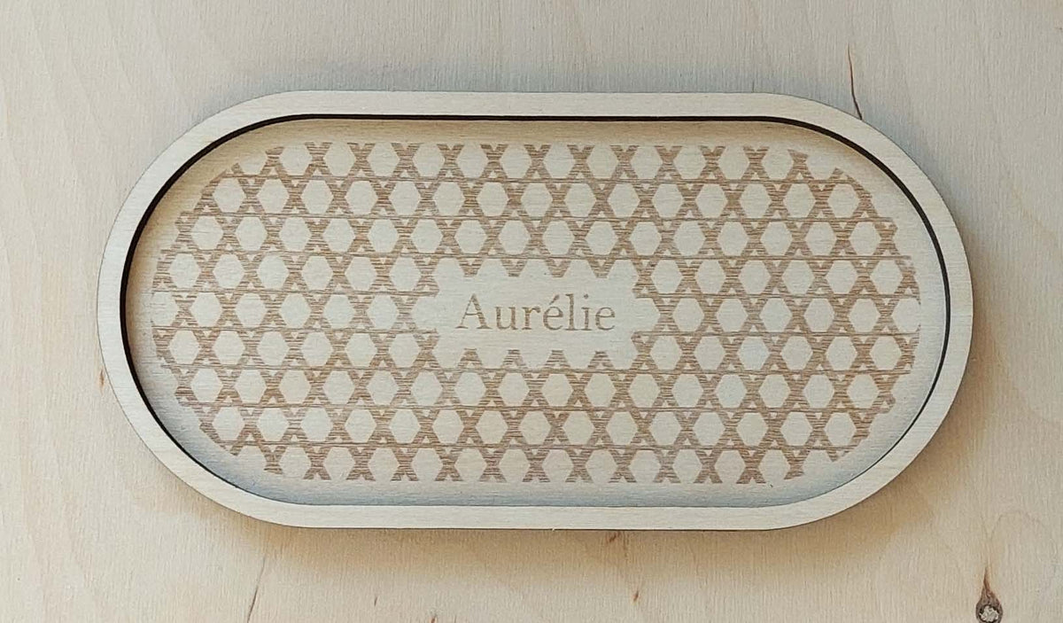 plateau vide-poche en bois gravé BOUDOIR personnalisé