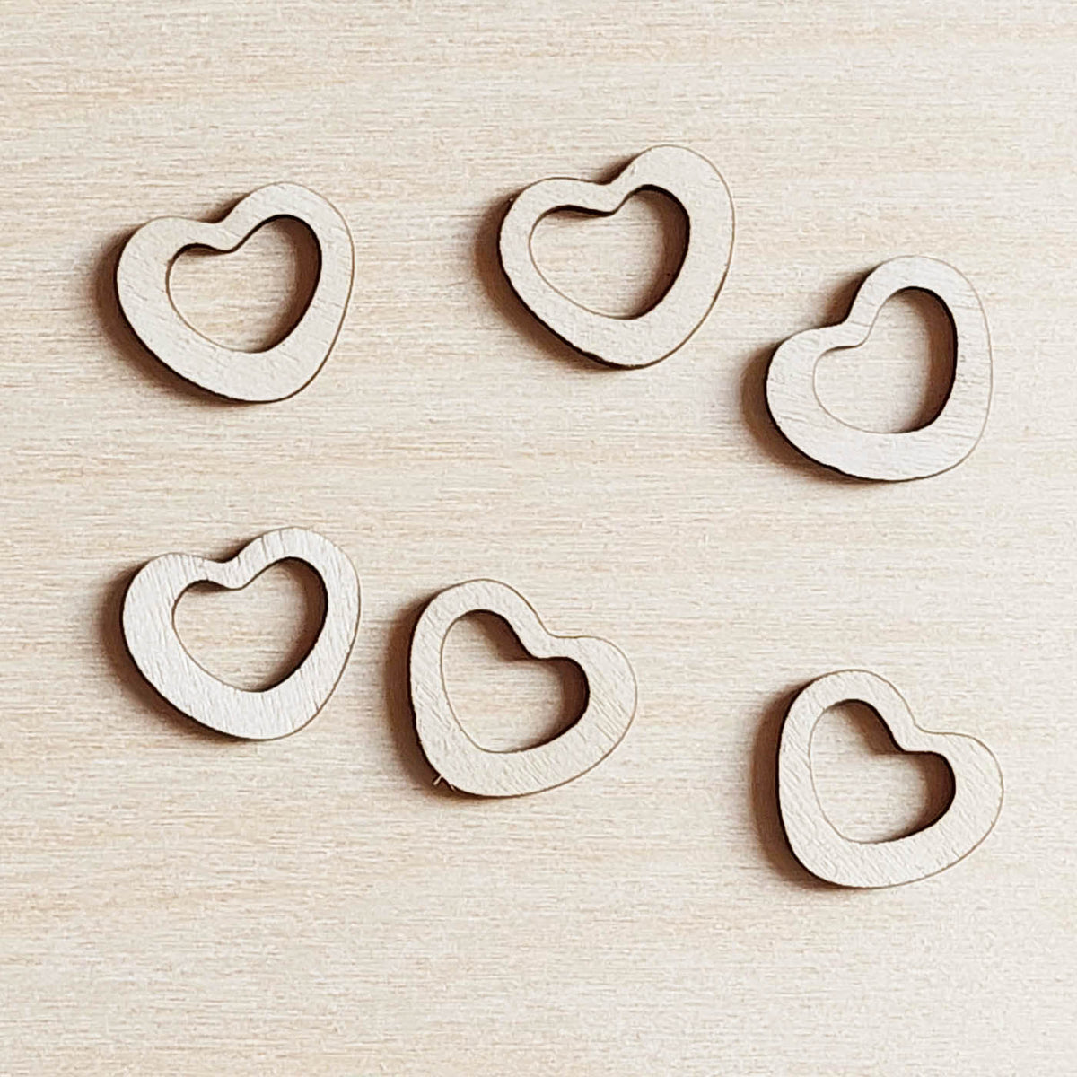 Lot de 6 pampilles à customiser COEUR en bois éco-responsable, fabriqué en France