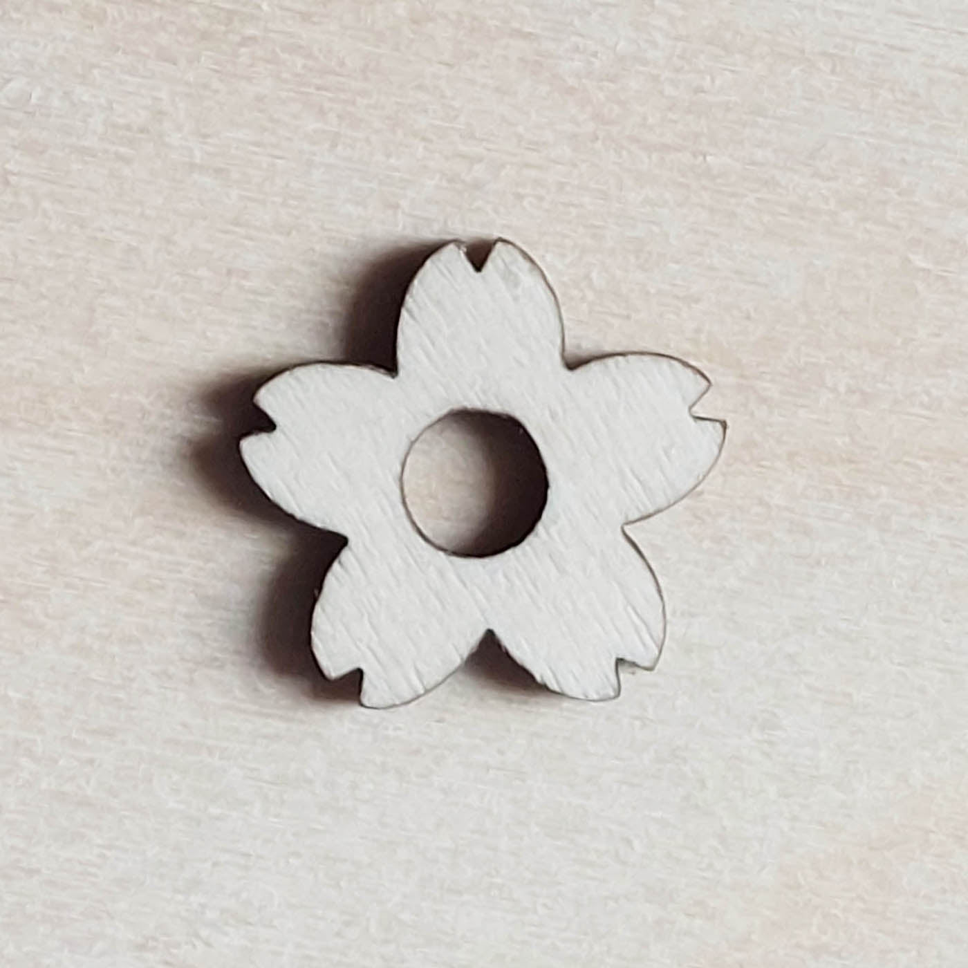  pampille fleur 5 pétales découpés