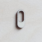 pampille forme gélule en bois brut
