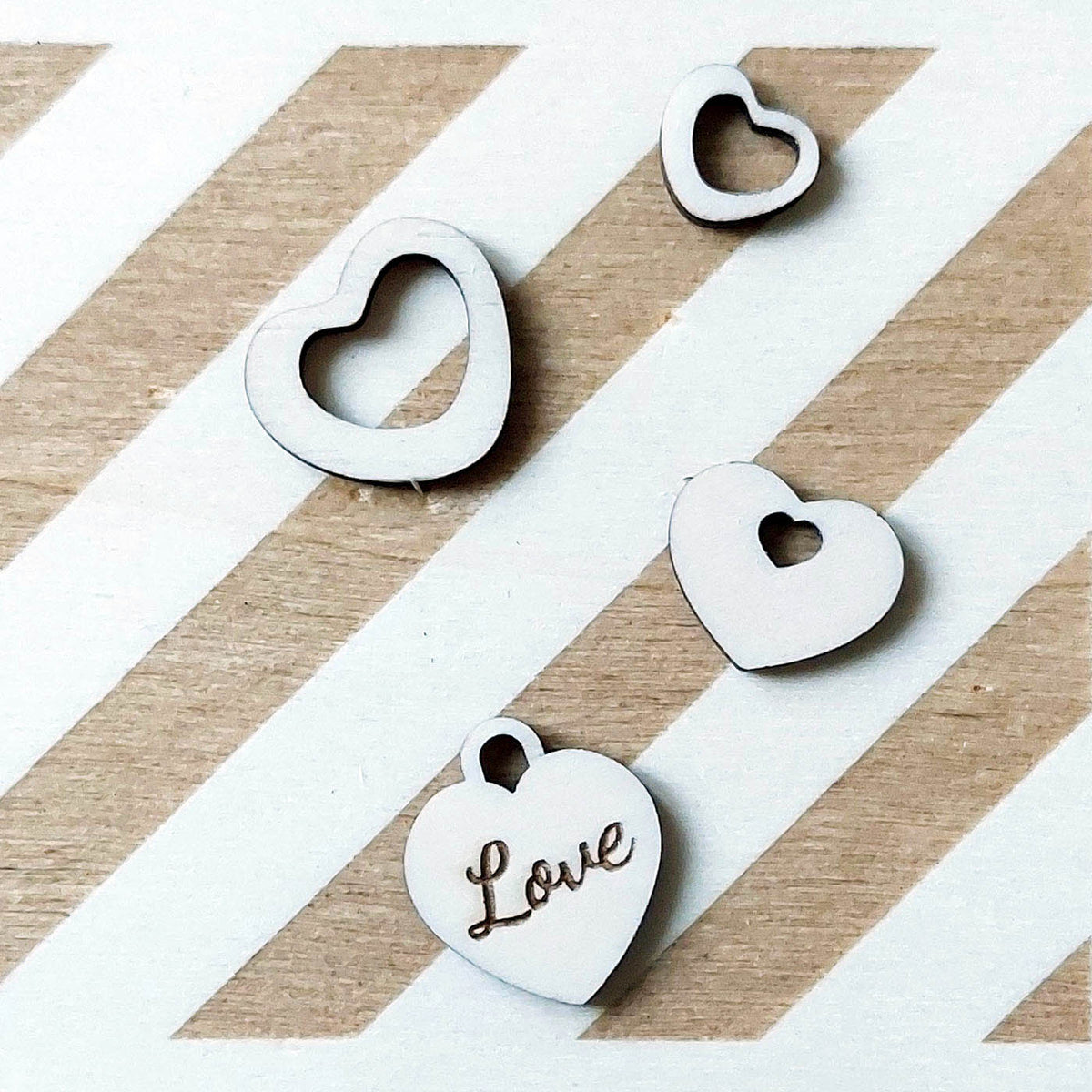 Lot de 6 mini pampilles à customiser COEUR en bois éco-responsable, fabriqué en France