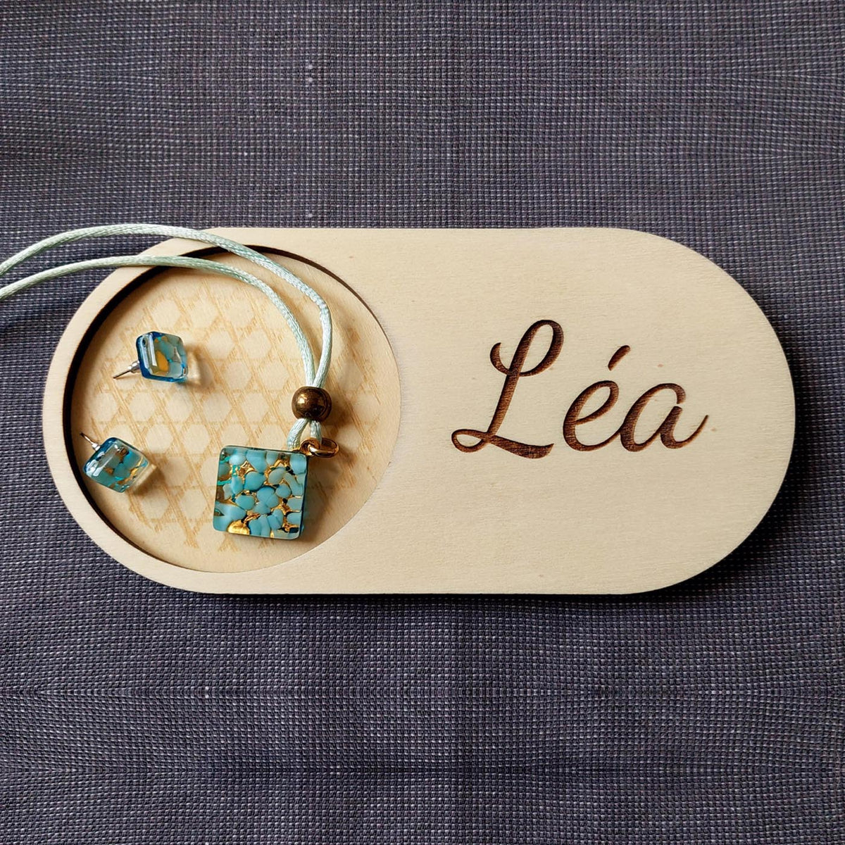 Plateau vide-poche bijoux et accessoires BOUDOIR M T ovale en bois éco-responsable, fabriqué en France