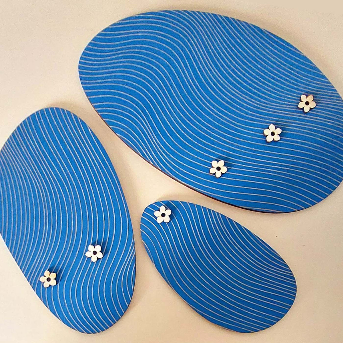 Lot de 3 plateaux bijoux et accessoires ZEN BLEU INTENSE en bois éco-responsable, fabriqués en France