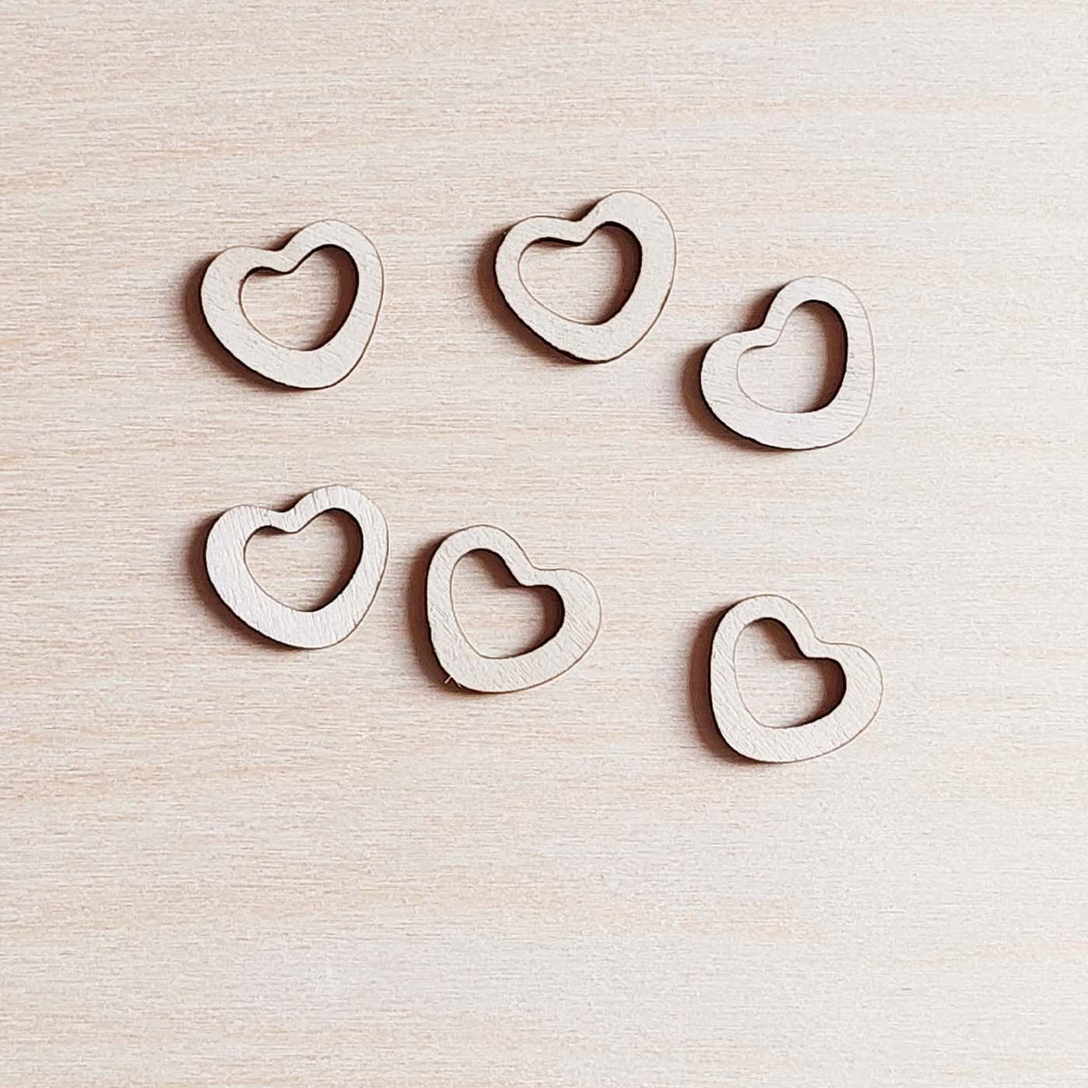 Lot de 6 mini pampilles à customiser COEUR en bois éco-responsable, fabriqué en France