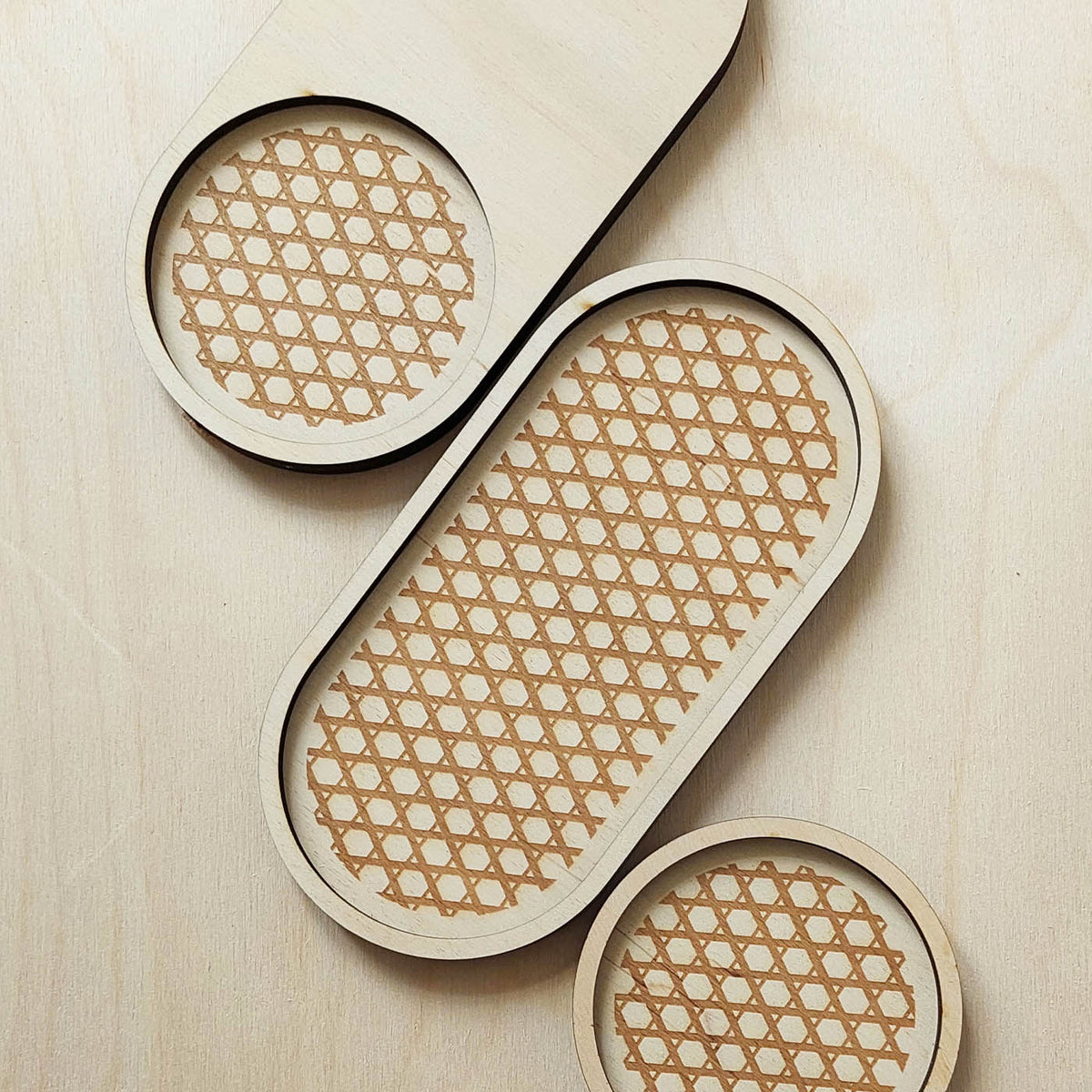 boudoir vide-poches plateaux ovales et ronds pour bijoux accessoires La Famille Design