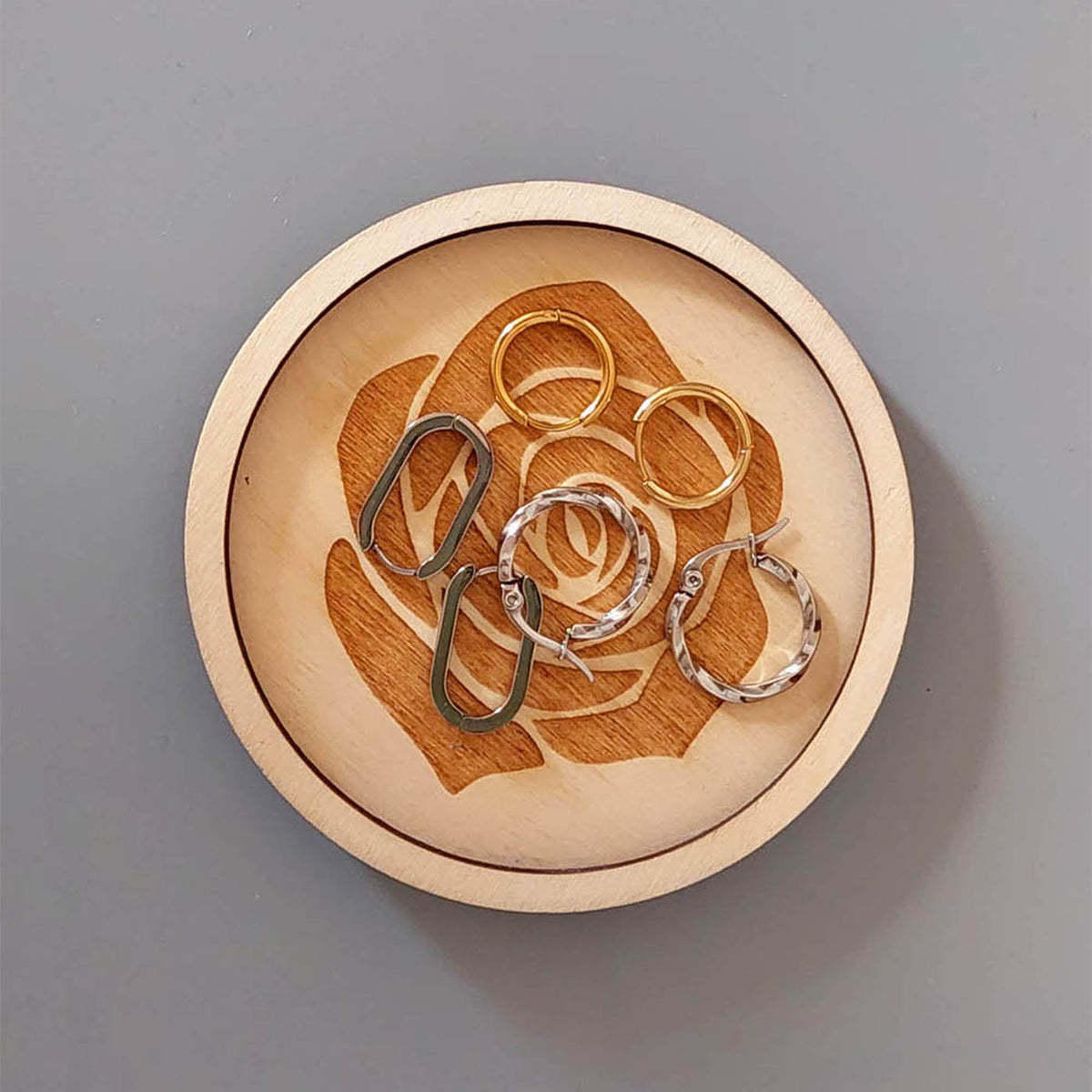 Plateau vide-poche bijoux et accessoires BOUDOIR R ROSE rond en bois éco-responsable, fabriqué en France