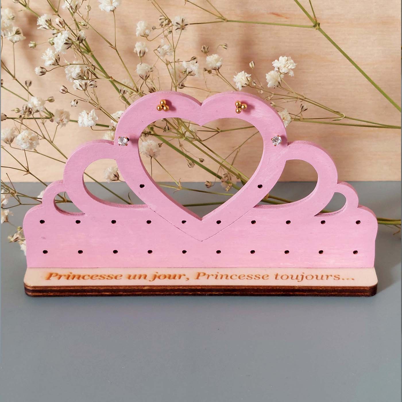 présentoir à boucles d'oreilles en forme de diadème avec un coeur, pour enfants, en bois peint rose