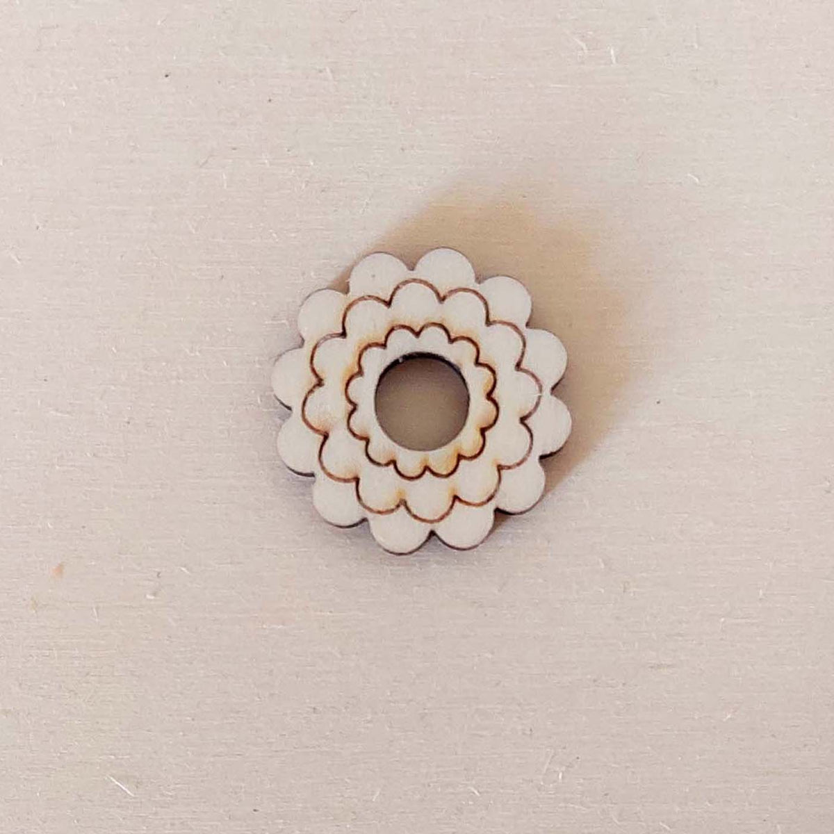Lot de 6 pampilles à customiser FLEUR 3 RANGS en bois éco-responsable, fabriqué en France