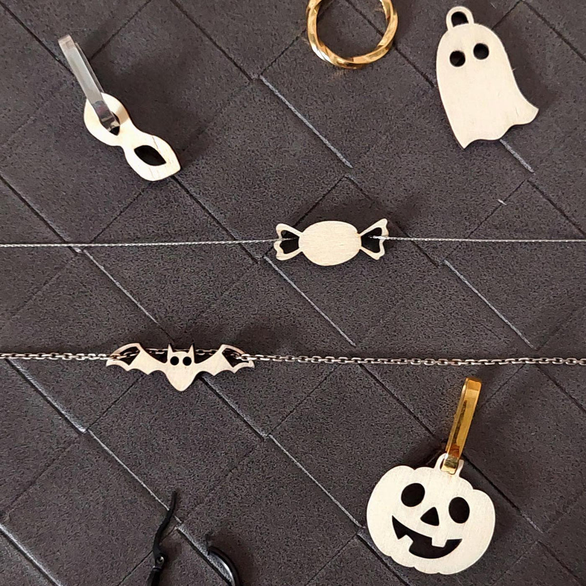 Assortiment de 6 pampilles à customiser COLLECTION HALLOWEEN en bois éco-responsable, fabriqué en France