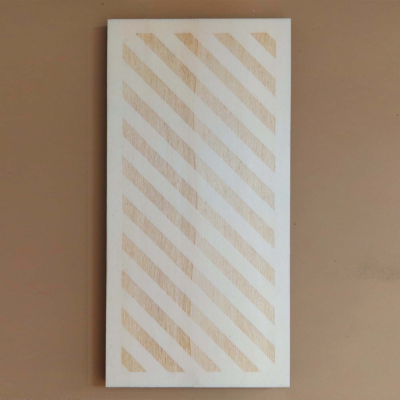 plateau rectangle de présentation en bois gravé pour bijoux et accessoires DIABOLO