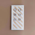 plateau de présentation en bois gravé pour bijoux et accessoires avec créoles et pampilles interchangeables